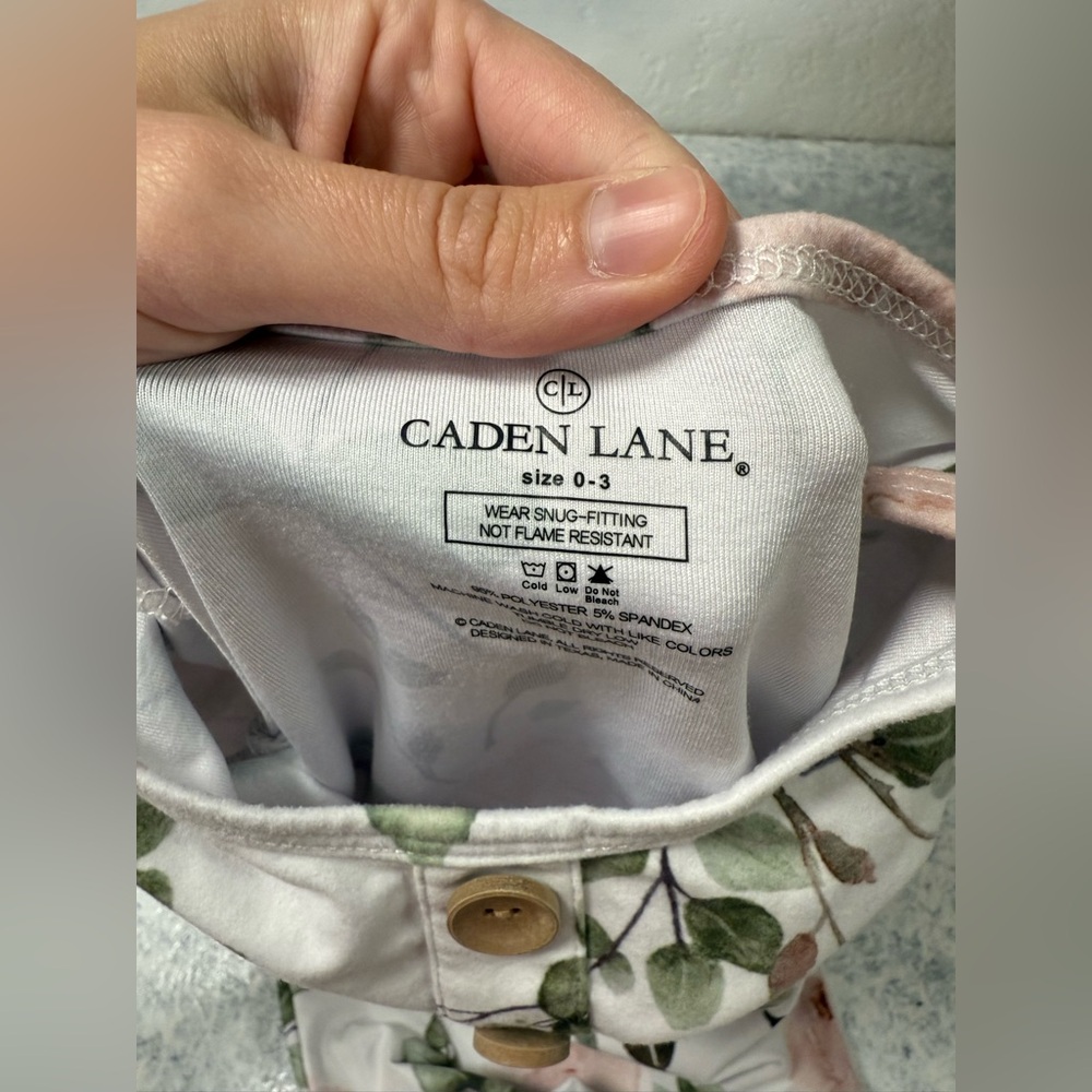 Caden Lane Floral Knot Gown - Picture 4 of 4